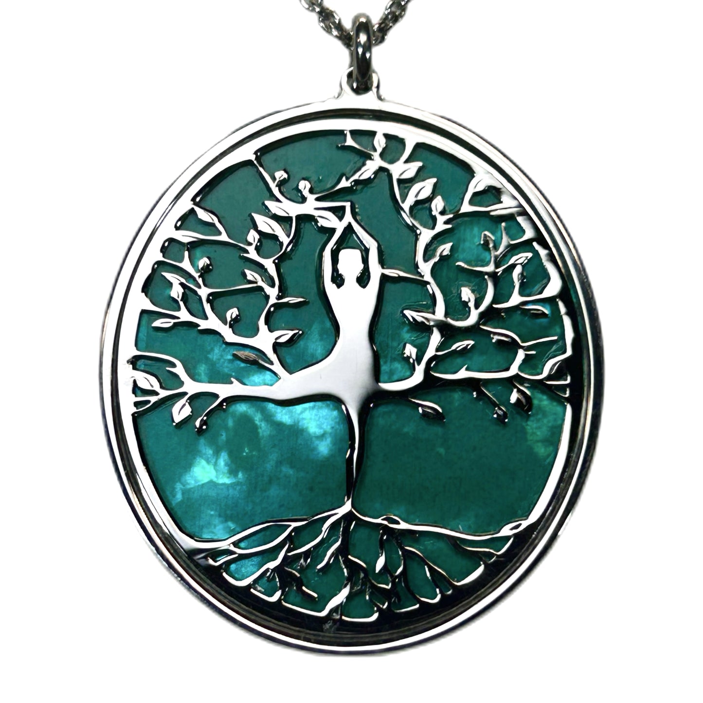ALBERO DELLA VITA CON ASANA YOGA AL CENTRO, CIONDOLO CON SFONDO IN MADREPERLA NATURALE E CRISTALLI. GIOIELLO SPIRITUALE COMPOSTO DA PENDENTE E COLLANA, REGALO YOGA.