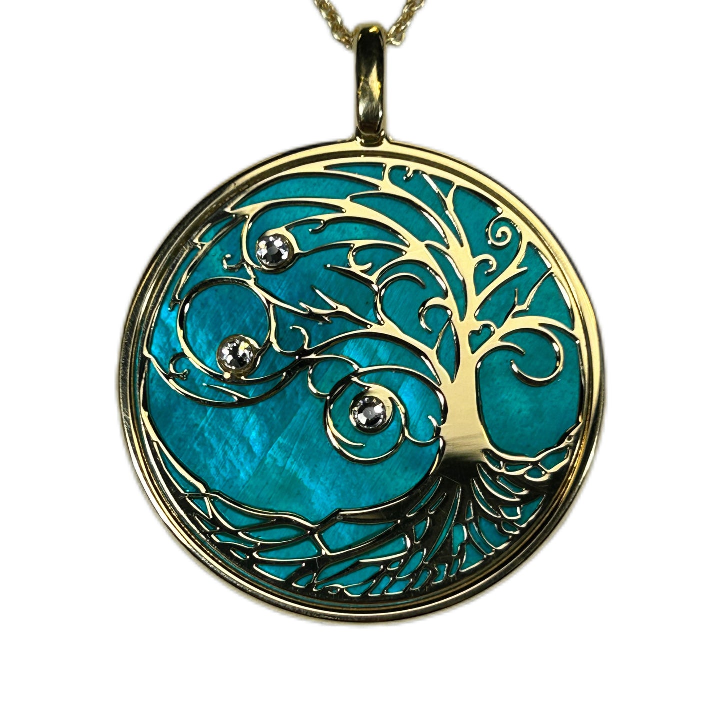 ALBERO DELLA VITA, CIONDOLO CON SFONDO IN MADREPERLA NATURALE E CRISTALLI. GIOIELLO SPIRITUALE COMPOSTO DA PENDENTE E COLLANA.