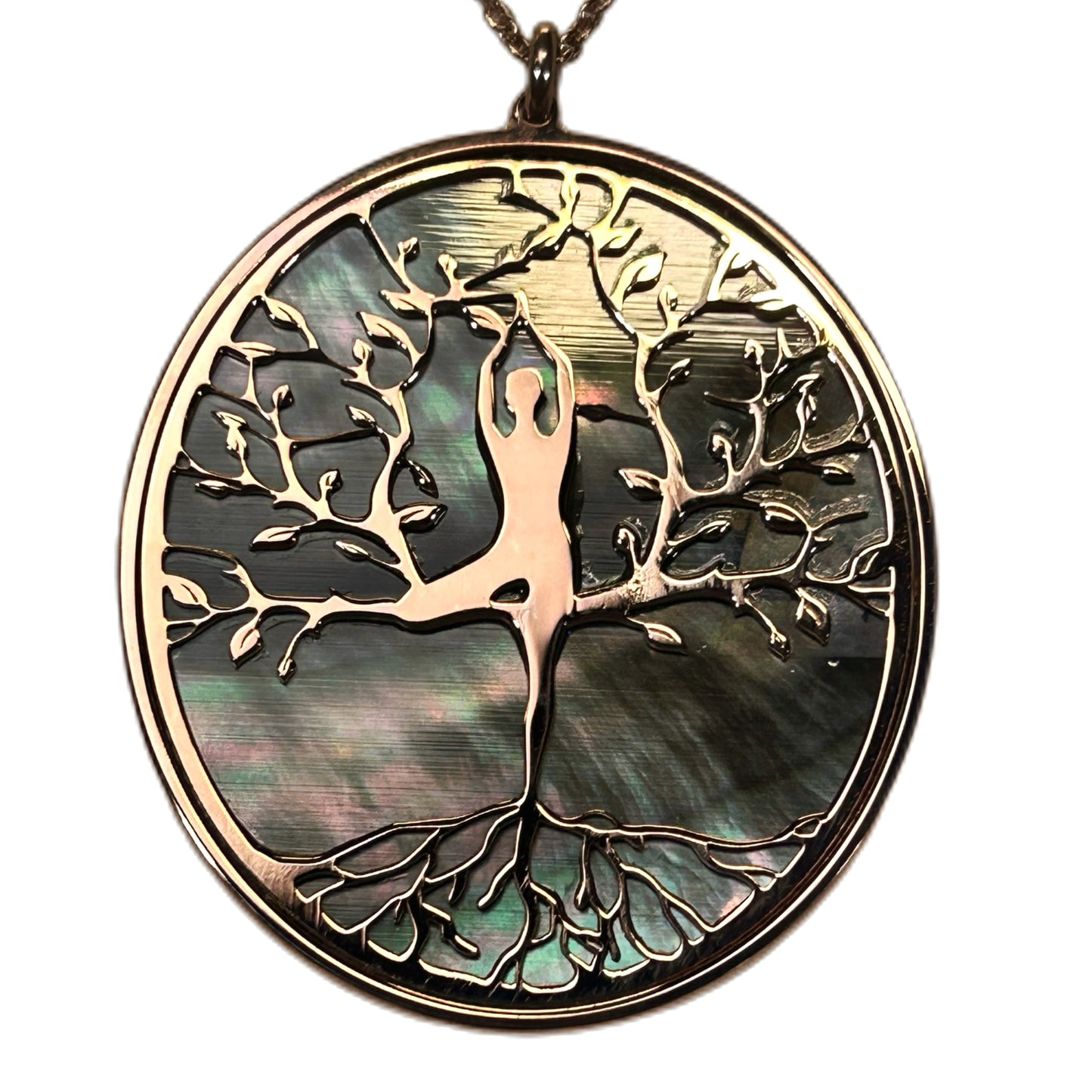 ALBERO DELLA VITA CON ASANA YOGA AL CENTRO, CIONDOLO CON SFONDO IN MADREPERLA NATURALE E CRISTALLI. GIOIELLO SPIRITUALE COMPOSTO DA PENDENTE E COLLANA, REGALO YOGA.