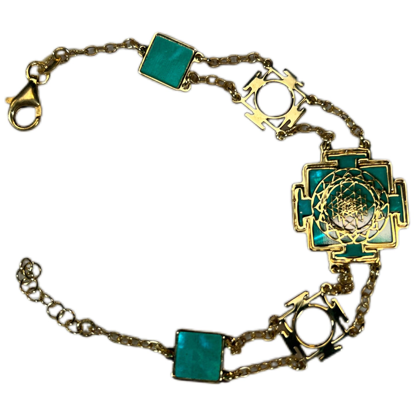 SRI YANTRA, BRACCIALE A FORMA QUADRATA CON SFONDO IN MADREPERLA NATURALE.