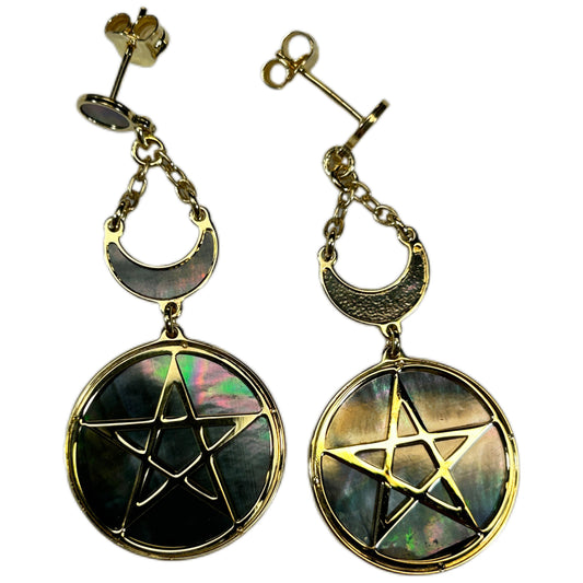 WICCA, ORECCHINI CON SFONDO IN MADREPERLA NATURALE E PENTACOLO AL CENTRO.