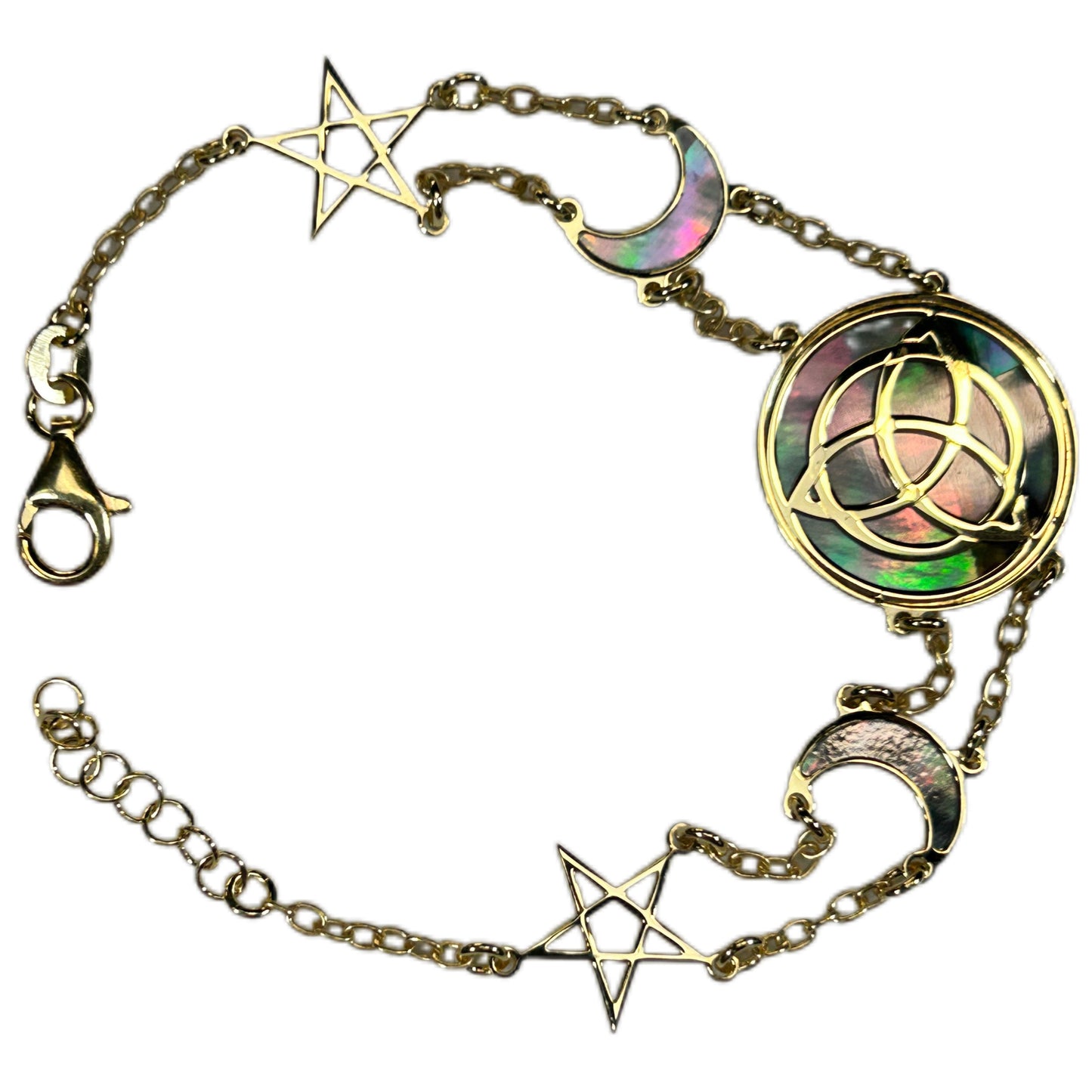 WICCA, BRACCIALE CON SFONDO IN MADREPERLA NATURALE E TRIQUETRA AL CENTRO.
