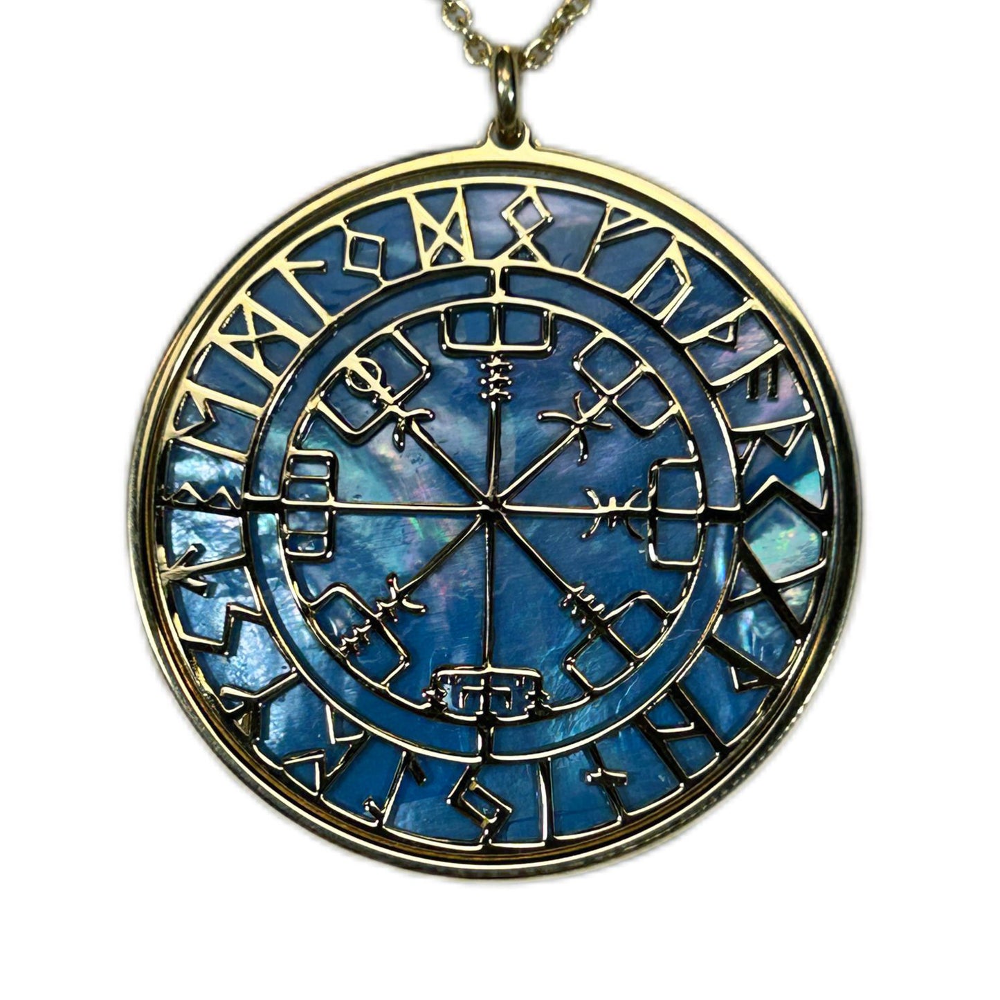COMPASSO RUNICO O VEGVISIR, CIONDOLO CON SFONDO IN MADREPERLA NATURALE. GIOIELLO CELTICO, STILE GOTICO CON RUNE.
