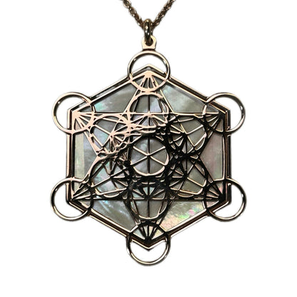 METATRON CIONDOLO ESAGONALE CON SFONDO MADREPERLA NATURALE